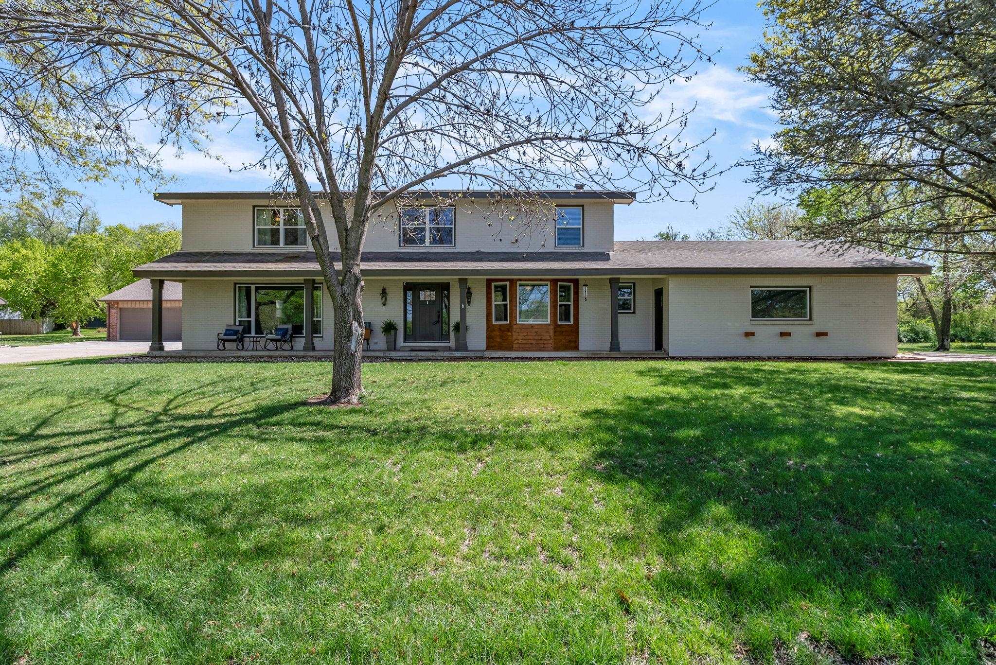 626 S Hidden Valley Dr, Wichita, Kansas image 2