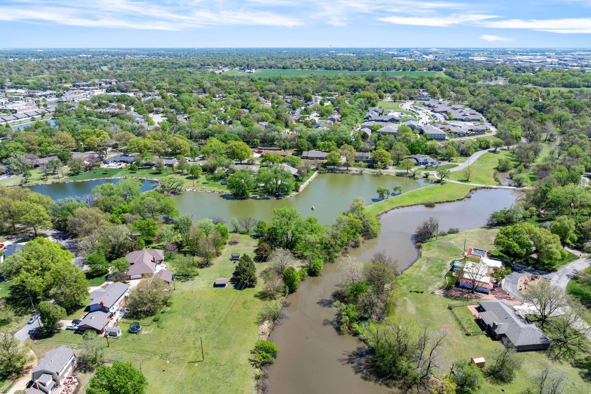 626 S Hidden Valley Dr, Wichita, Kansas image 35