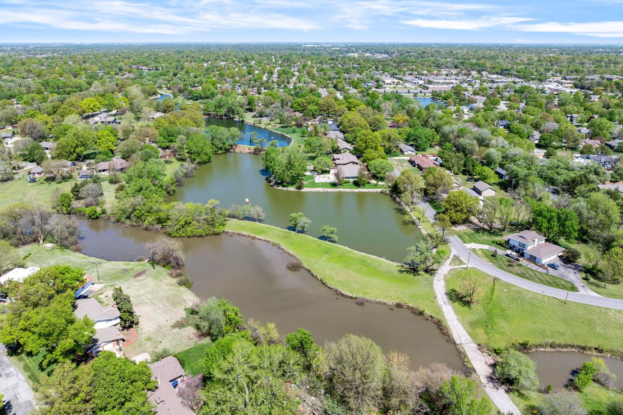 626 S Hidden Valley Dr, Wichita, Kansas image 36