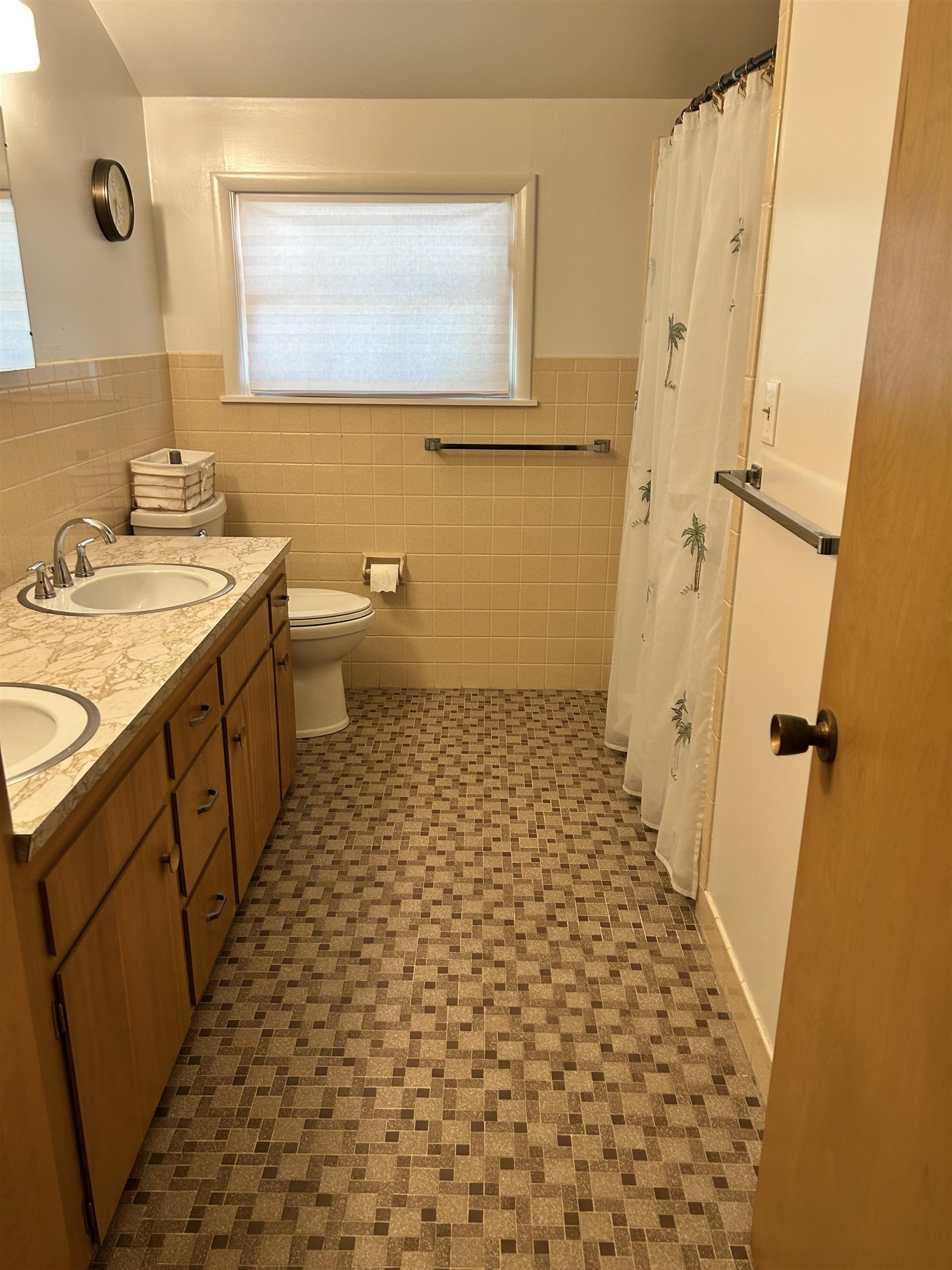 1515 E 8th Ave, Winfield, Virginia image 27