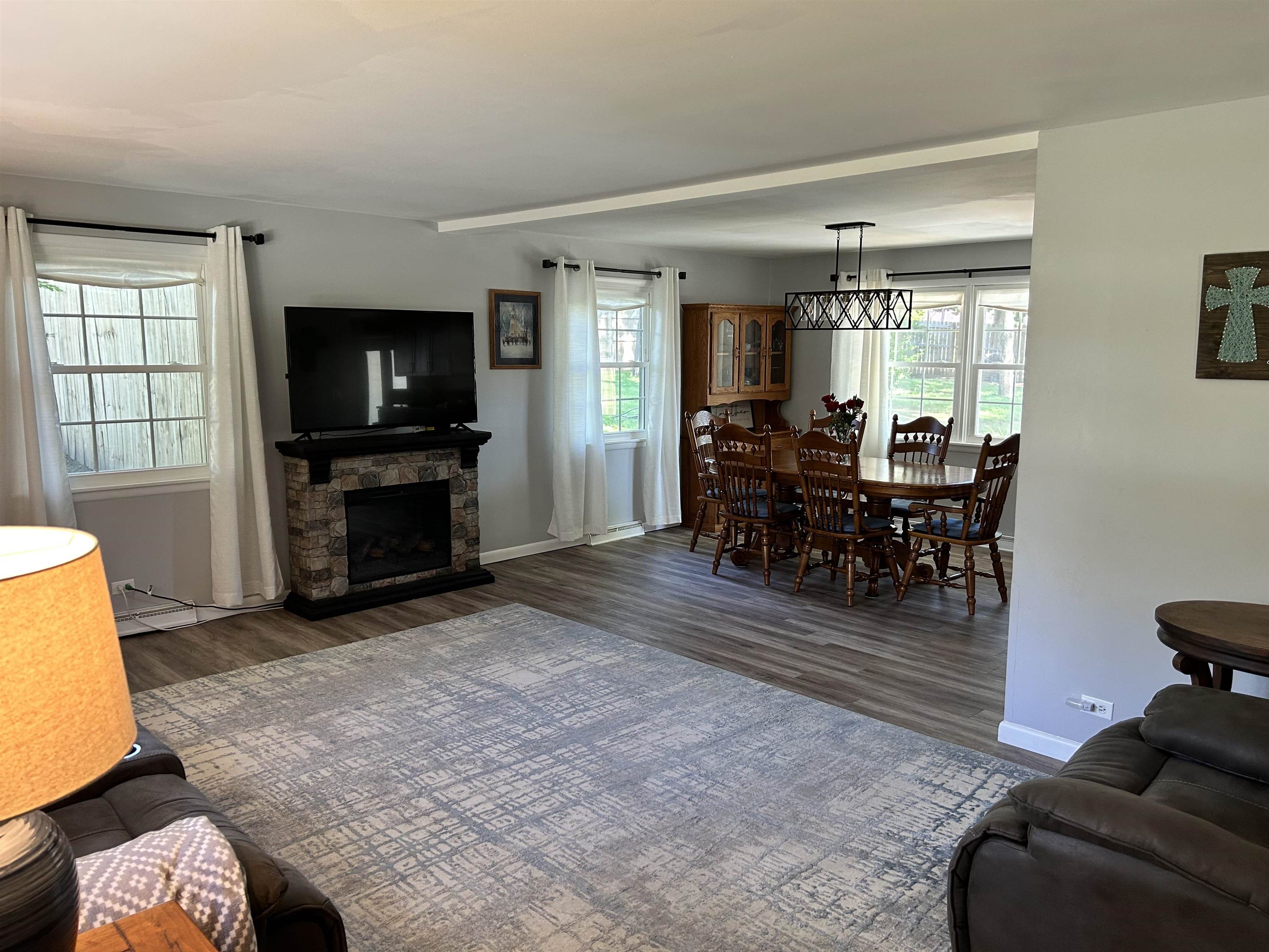 1515 E 8th Ave, Winfield, Virginia image 5