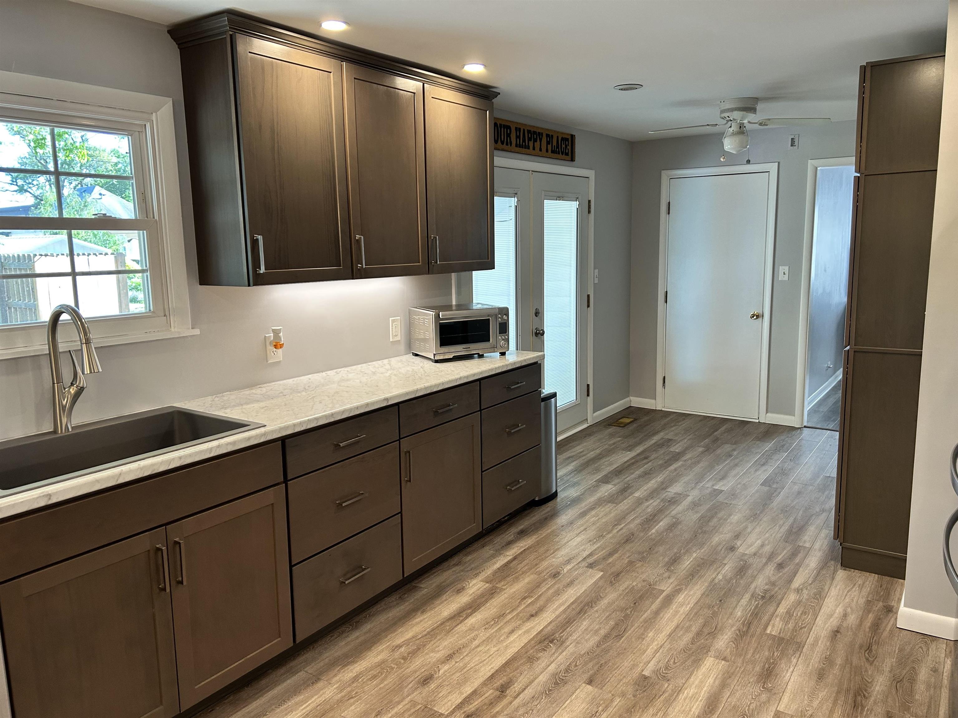 1515 E 8th Ave, Winfield, Virginia image 10