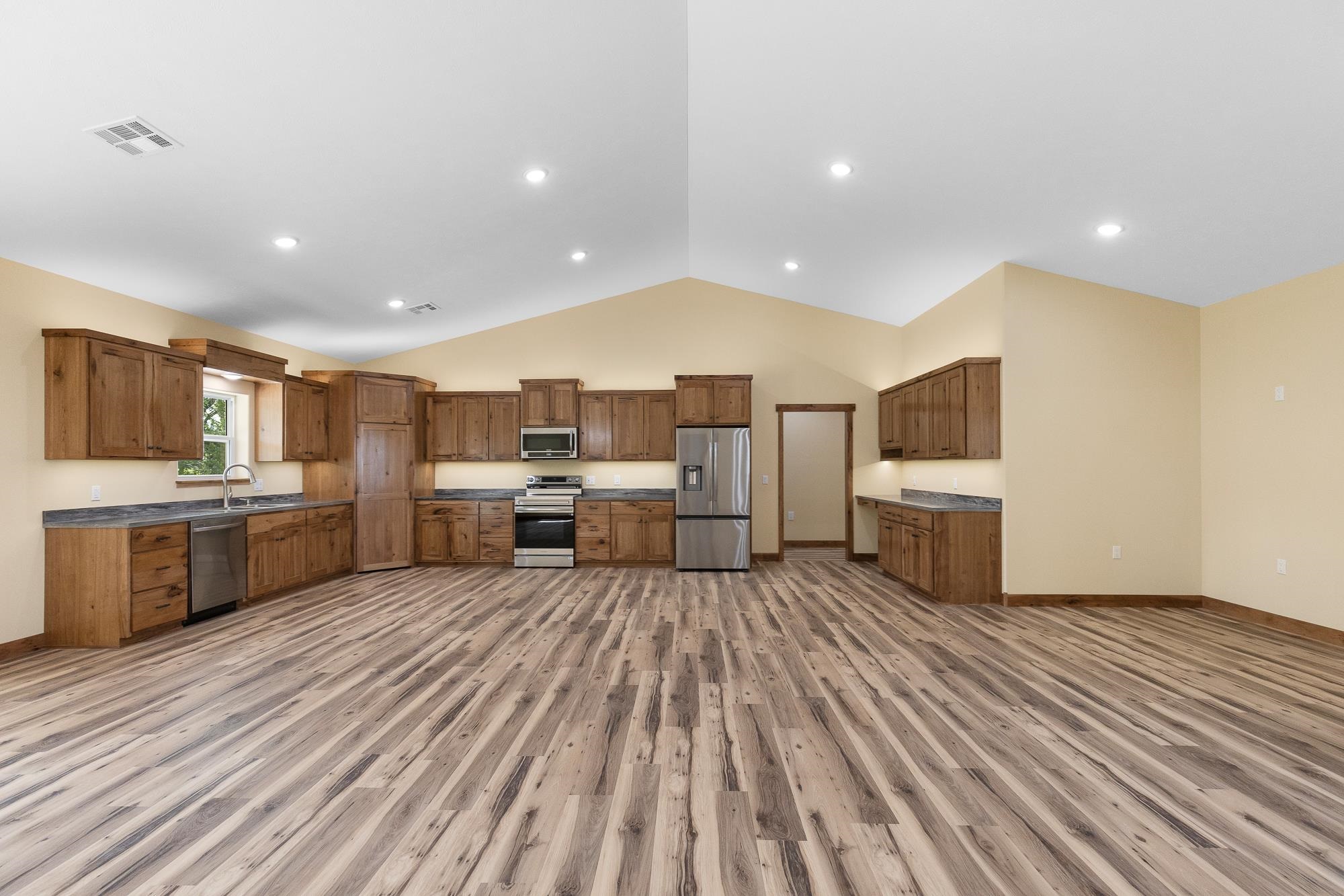 2592 NE 10 St, Kingman, Kansas image 9