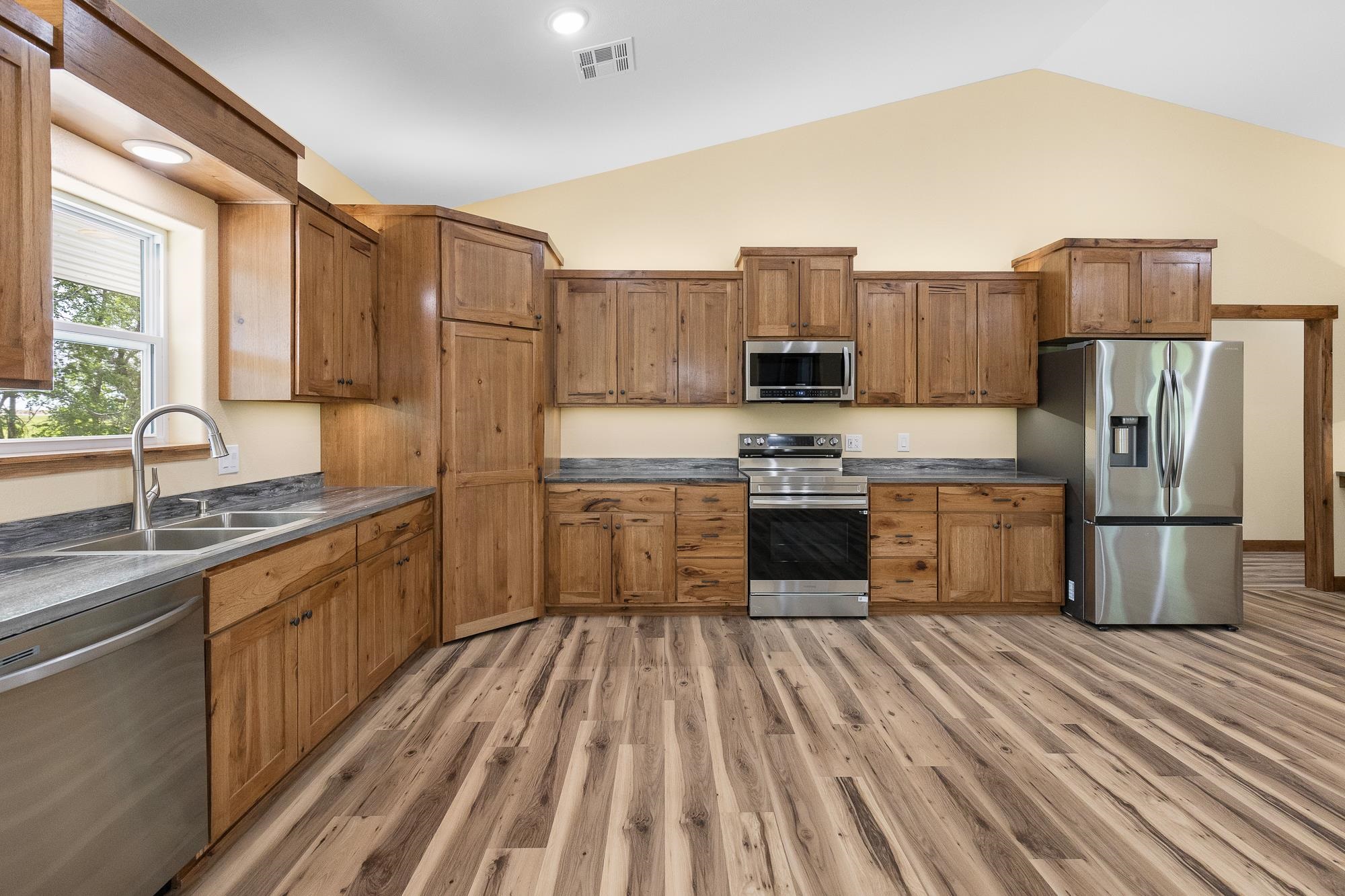 2592 NE 10 St, Kingman, Kansas image 11