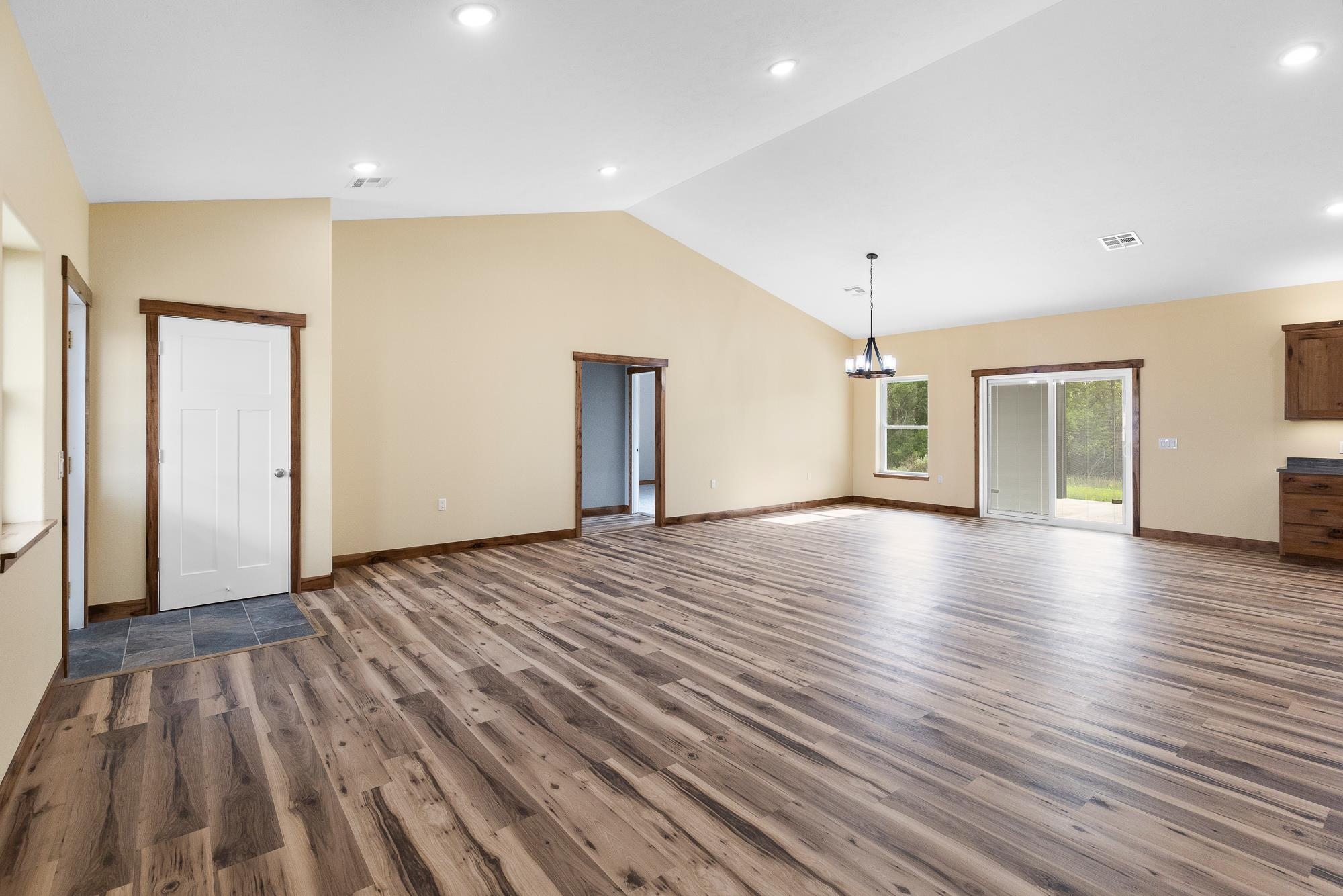 2592 NE 10 St, Kingman, Kansas image 6