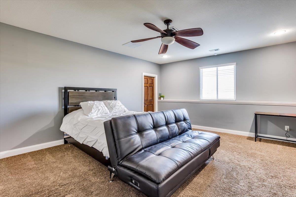 3300 S Deer Creek St, Goddard, Kansas image 32