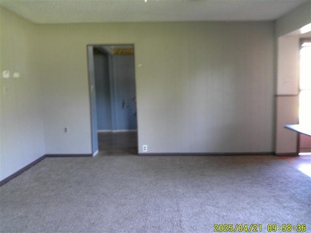 135 Grove St, Canton, Kansas image 8