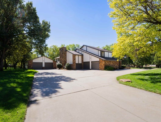 13501 ROLLING HILLS DR, WICHITA, KS 67235 - Image c4eae02b93e68c2b43597d47f387a6f9/2684688949
