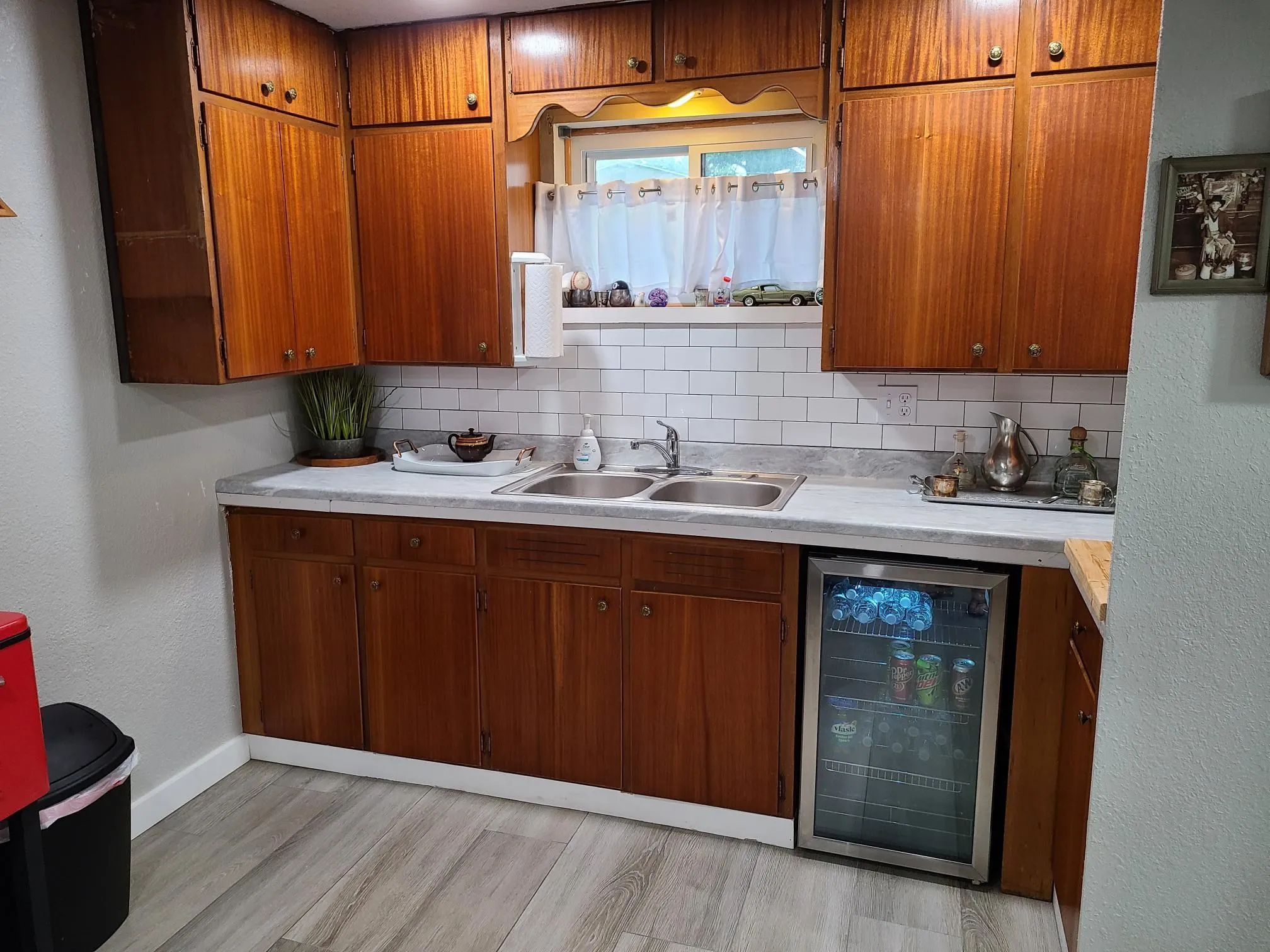 Winfield, Kansas 67156, United States, 4 Bedrooms Bedrooms, ,3 BathroomsBathrooms,Residential,Active,246723