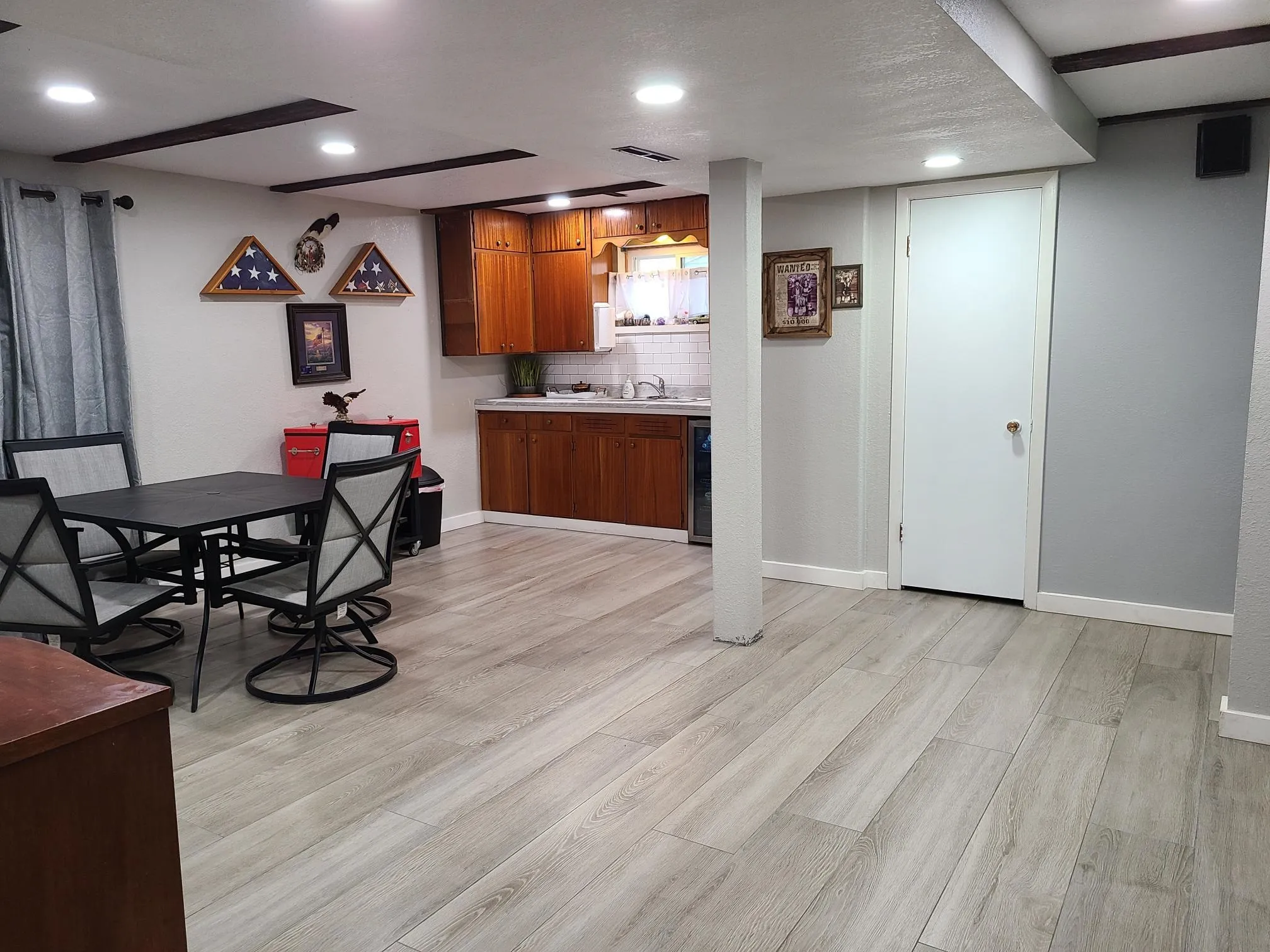 Winfield, Kansas 67156, United States, 4 Bedrooms Bedrooms, ,3 BathroomsBathrooms,Residential,Active,246723