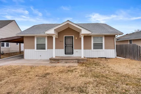 1917 S Everett St, Wichita, KS 67213 - MLS#: 650432