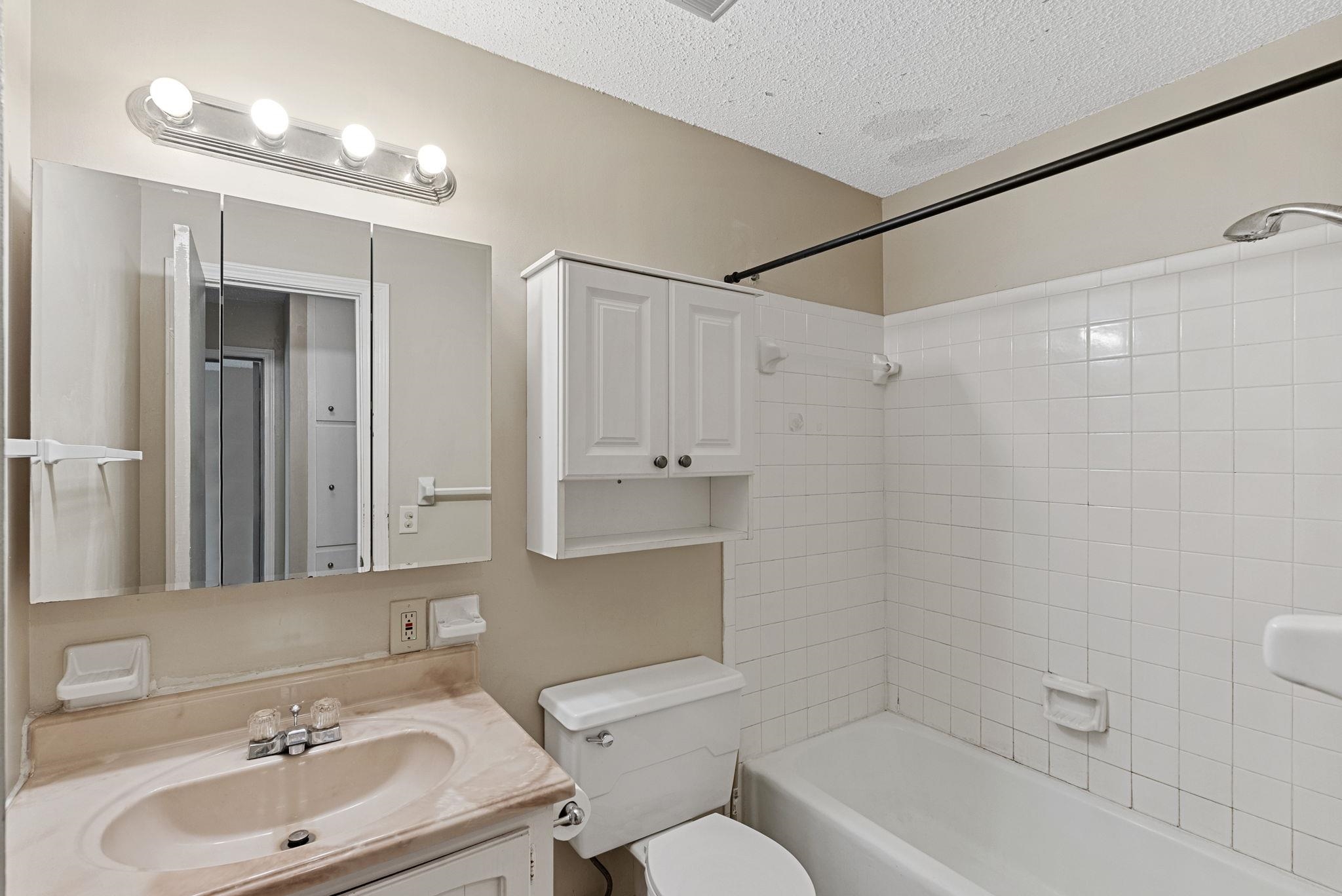 8724 W University St, Wichita, Kansas image 15