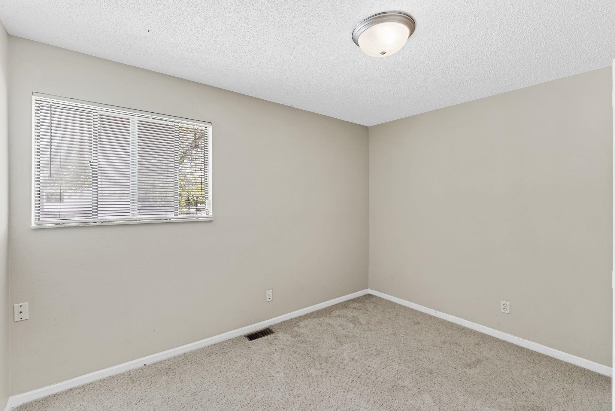 8724 W University St, Wichita, Kansas image 13
