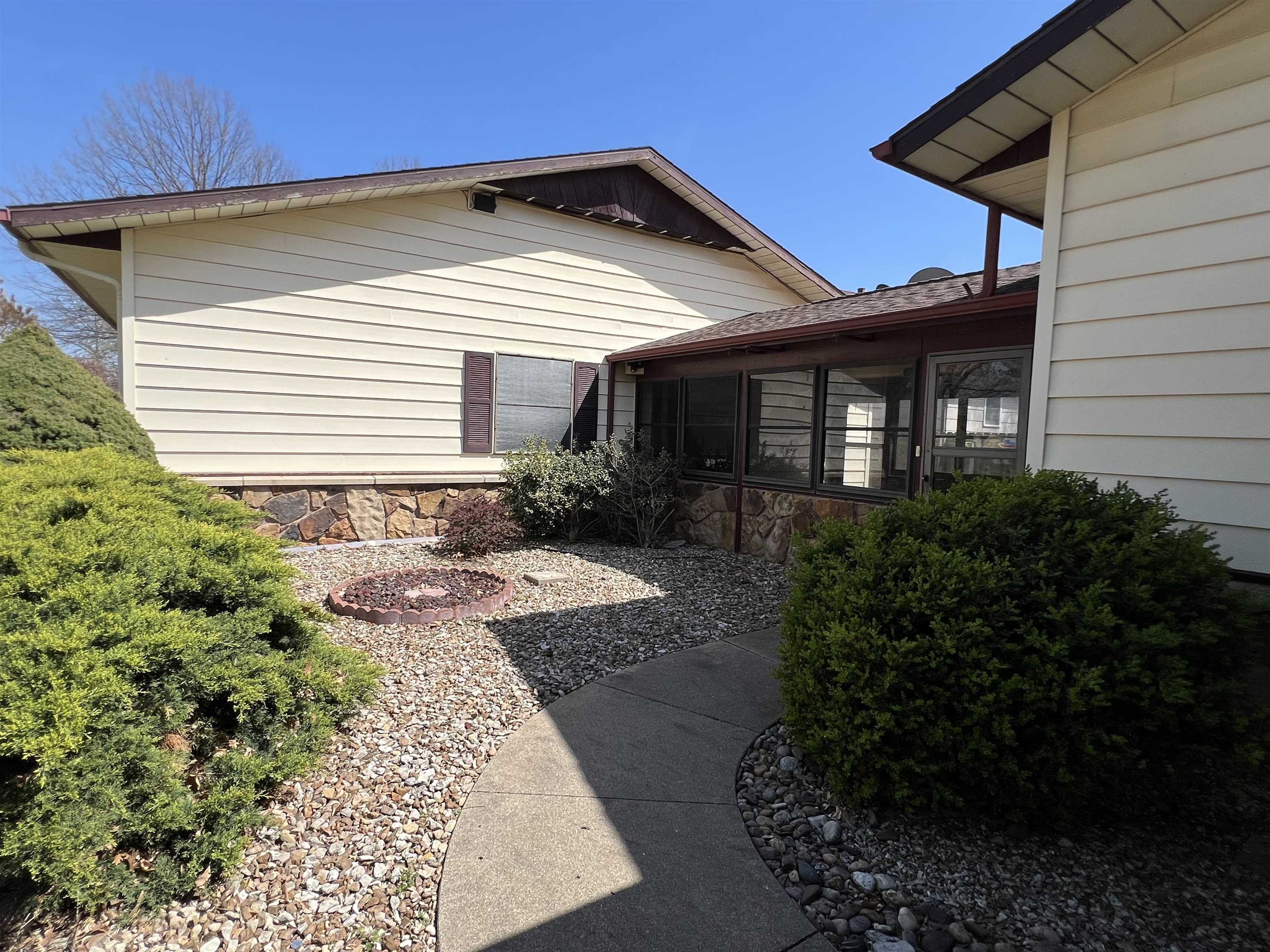 525 N 2nd St, Arkansas City, Kansas image 30