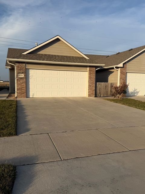 Multifamily For Sale - 12112-12114 W 33rd St N St<br/> Wichita, KS 67205