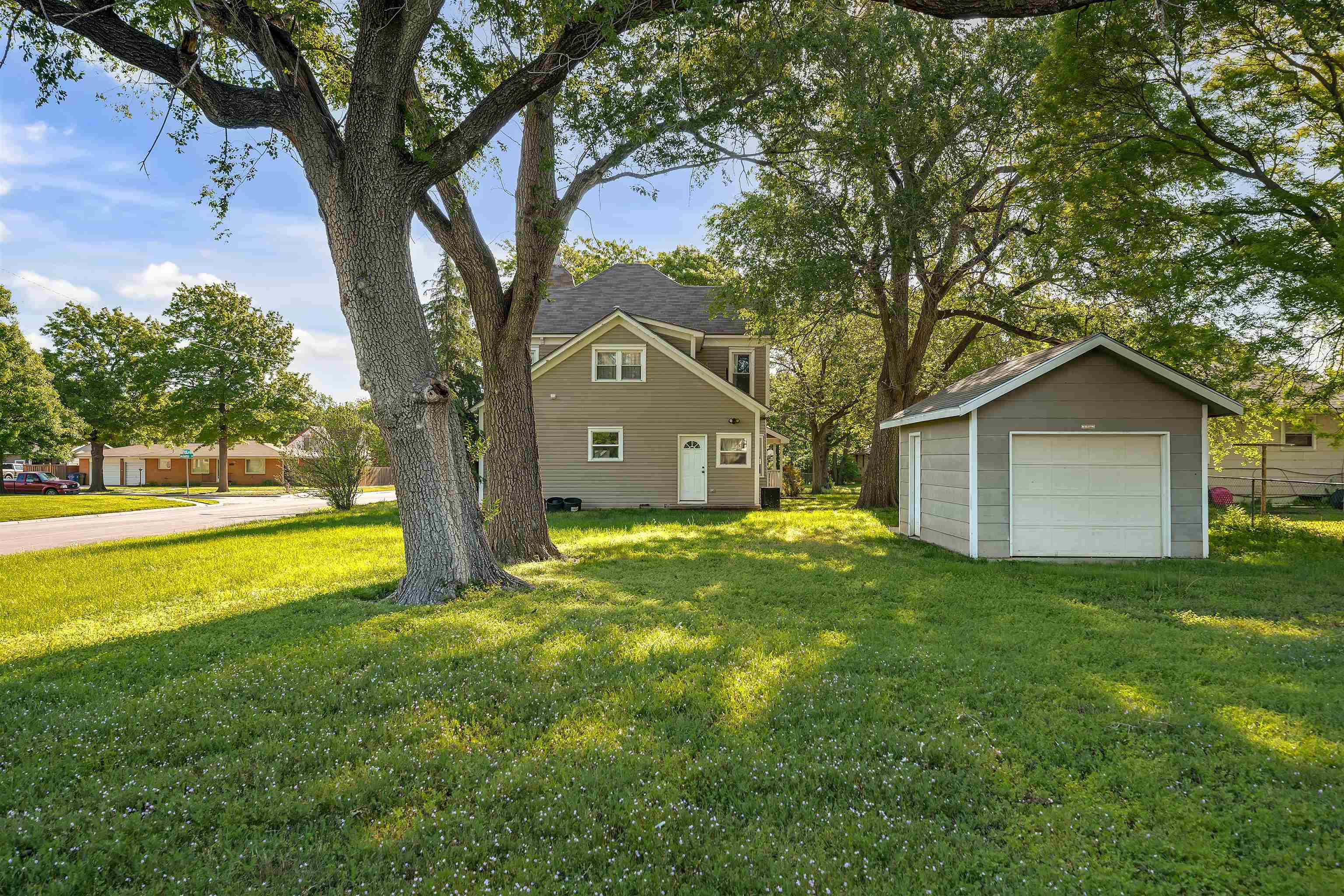 127 N Adams St, Cheney, Kansas image 33