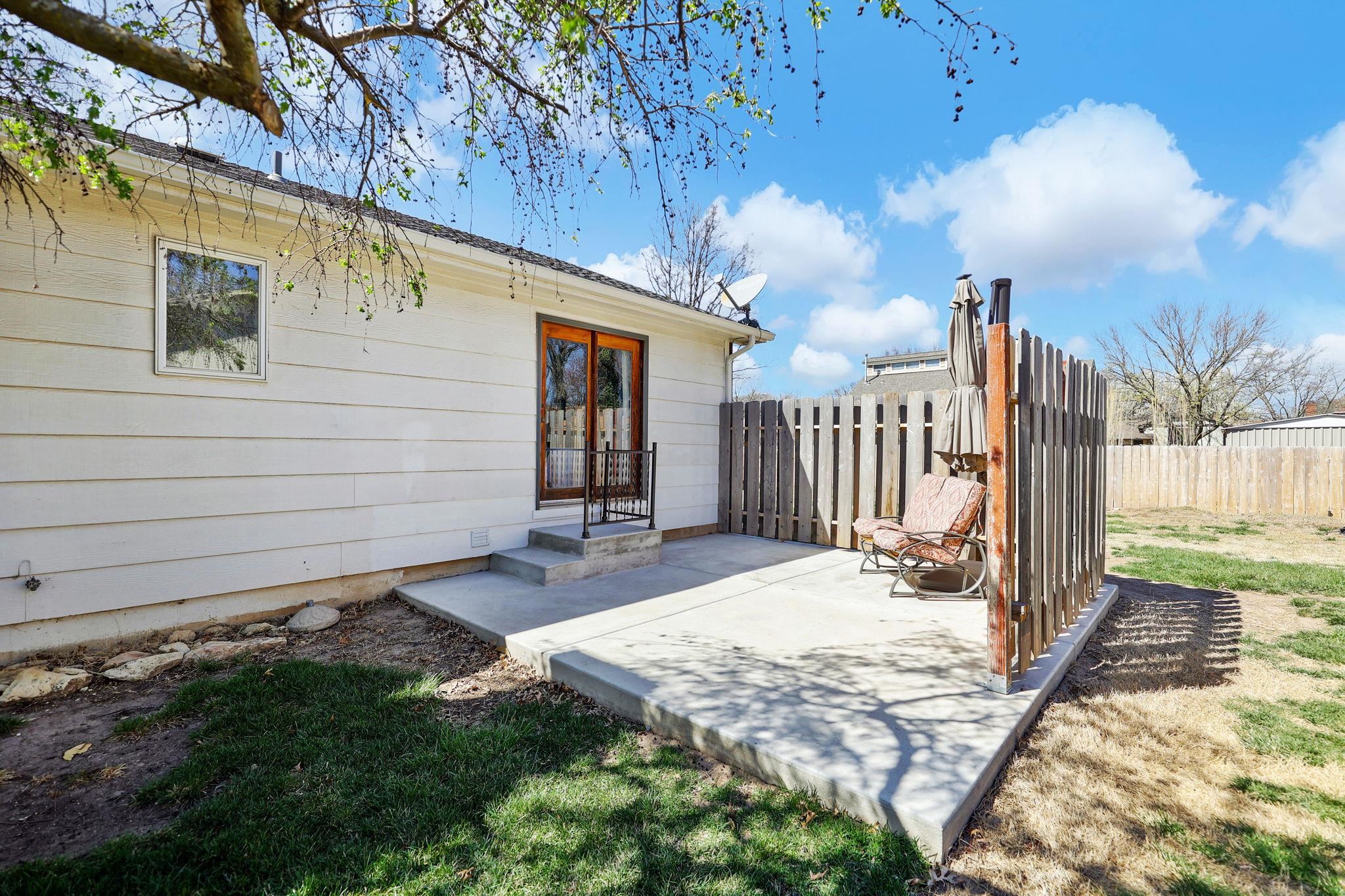 Derby, Kansas 67037, United States, 3 Bedrooms Bedrooms, ,3 BathroomsBathrooms,Residential,Pending,62714