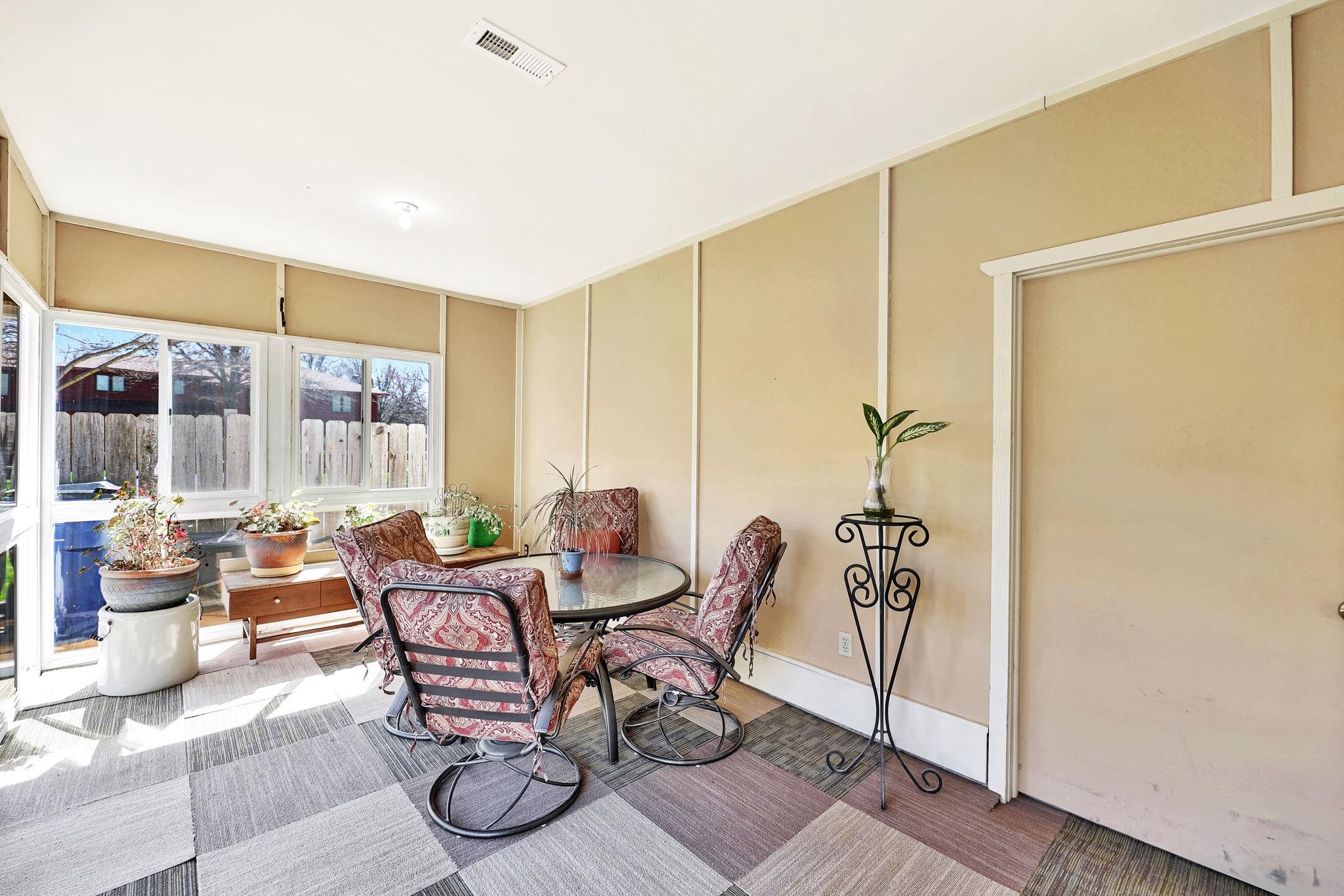 Derby, Kansas 67037, United States, 3 Bedrooms Bedrooms, ,3 BathroomsBathrooms,Residential,Pending,62714