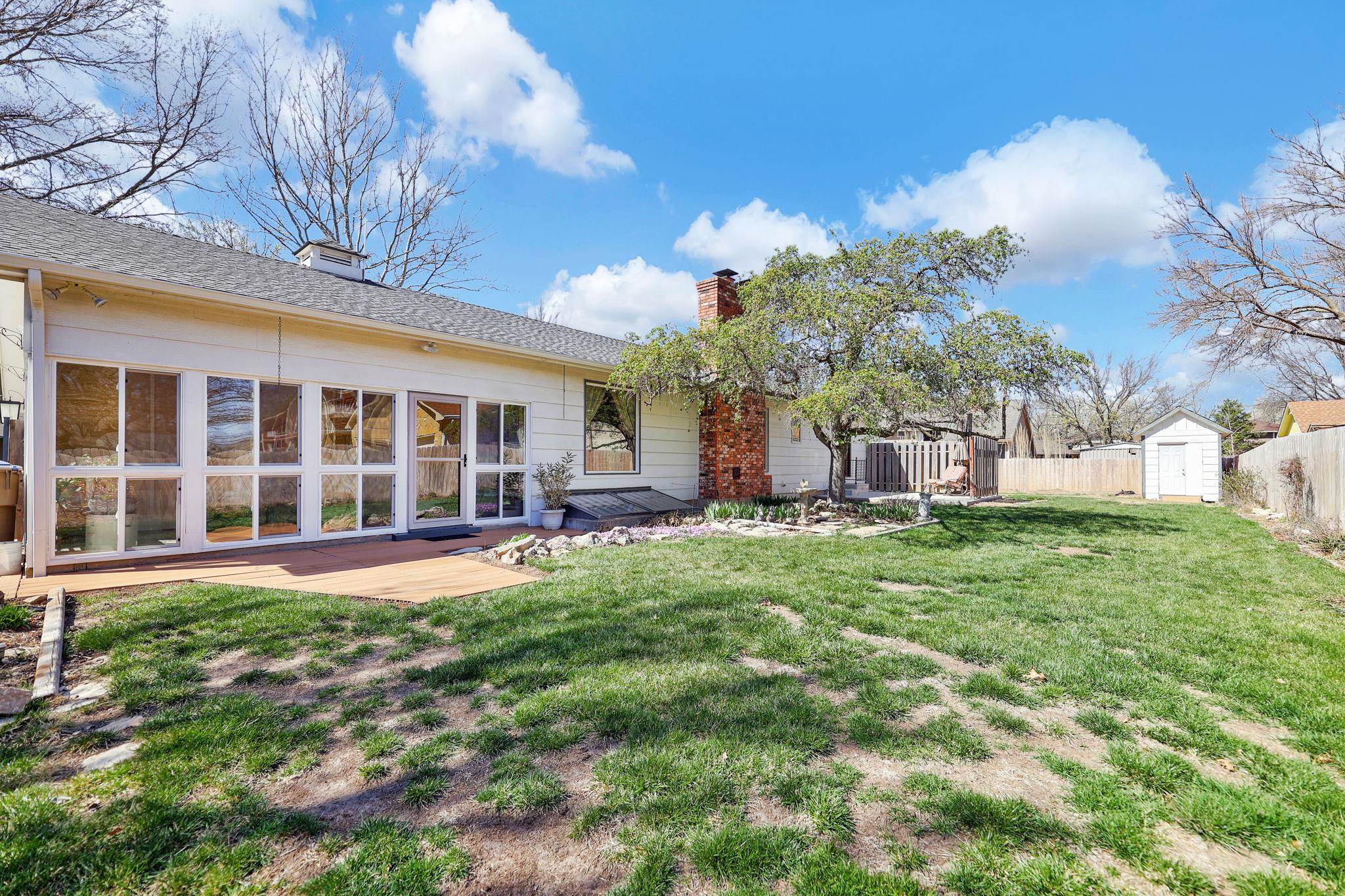 Derby, Kansas 67037, United States, 3 Bedrooms Bedrooms, ,3 BathroomsBathrooms,Residential,Pending,62714