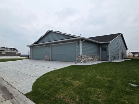 Multifamily For Sale - 2451 S Wheatland Ct<br/> Sedgwick County, Wichita, KS 67235