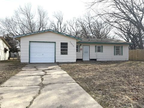 Homes For Sale - 1817 N C St<br/> Sumner County, Wellington, KS 67152