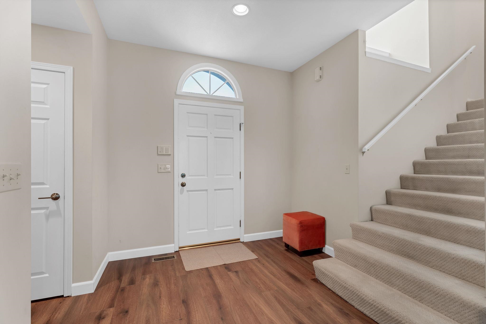 8909 E Bradford Circle, Wichita, Kansas image 5