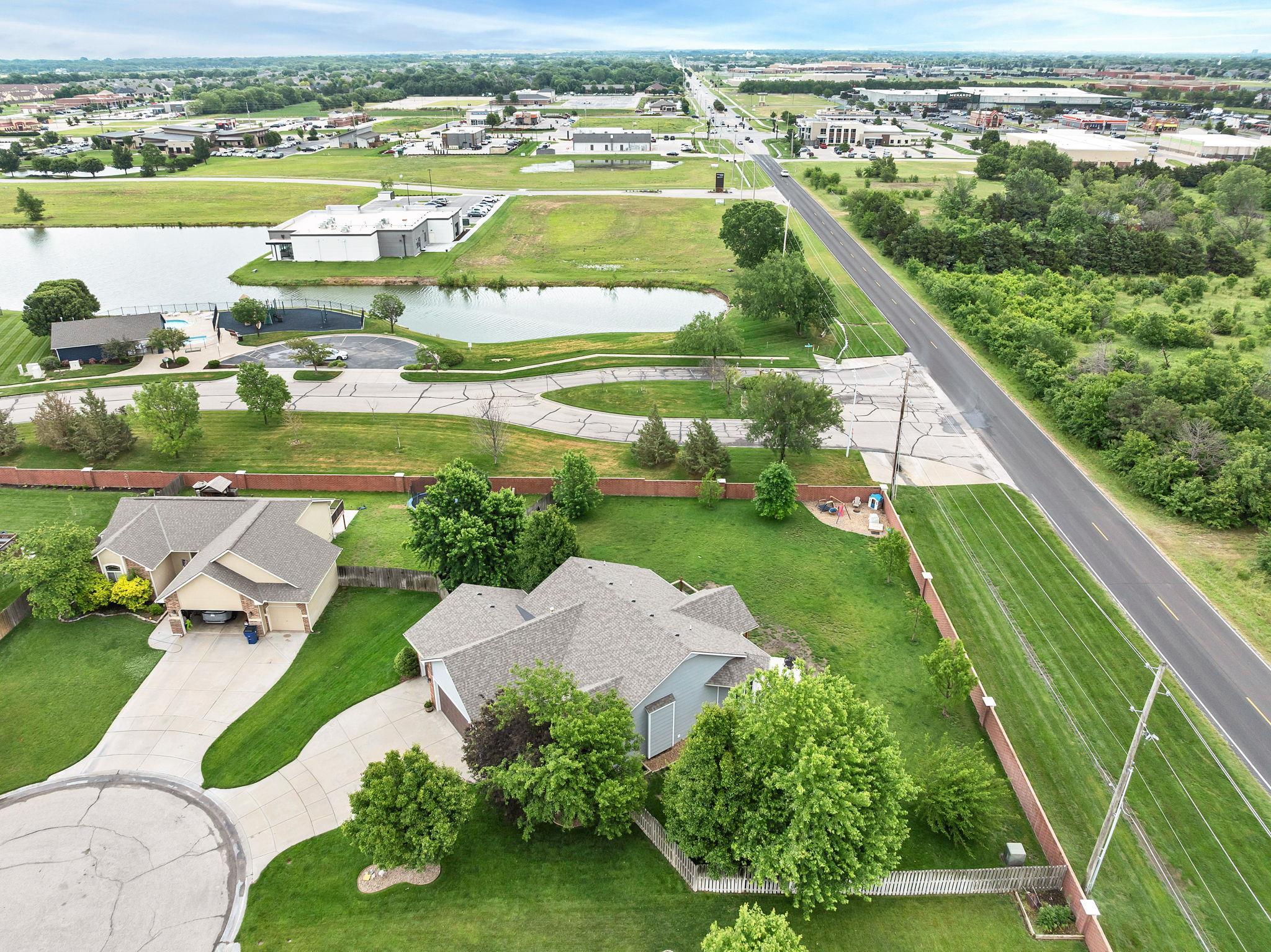 10715 W Waterside Ct, Maize, Kansas image 33