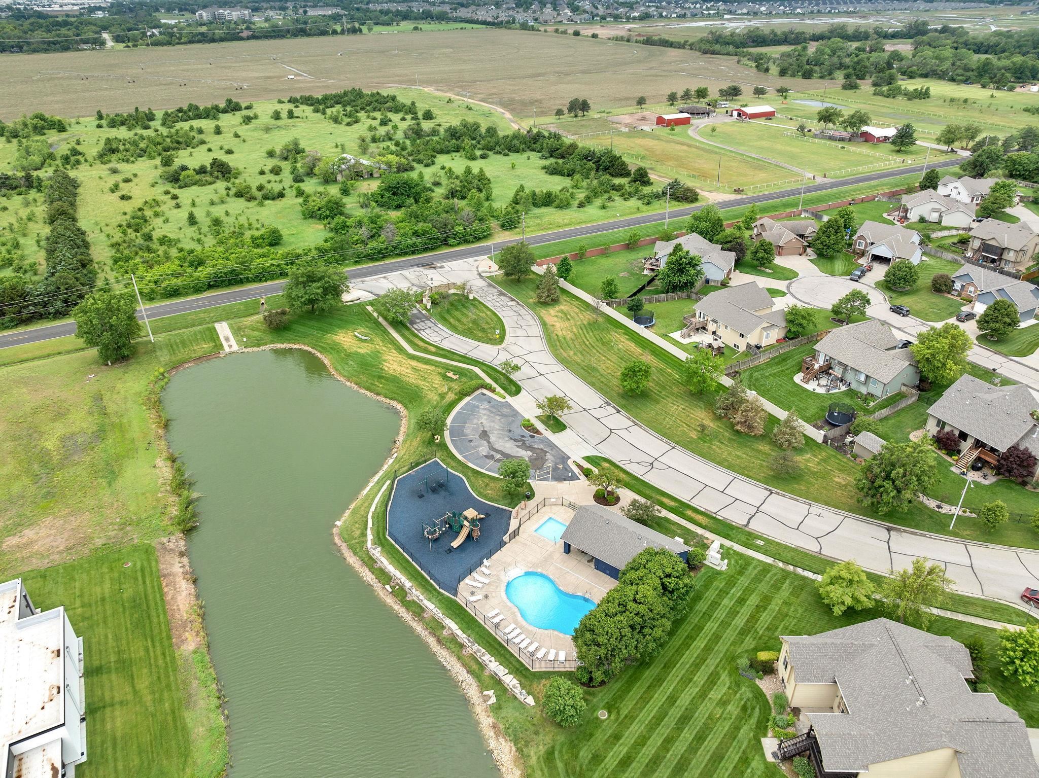 10715 W Waterside Ct, Maize, Kansas image 35