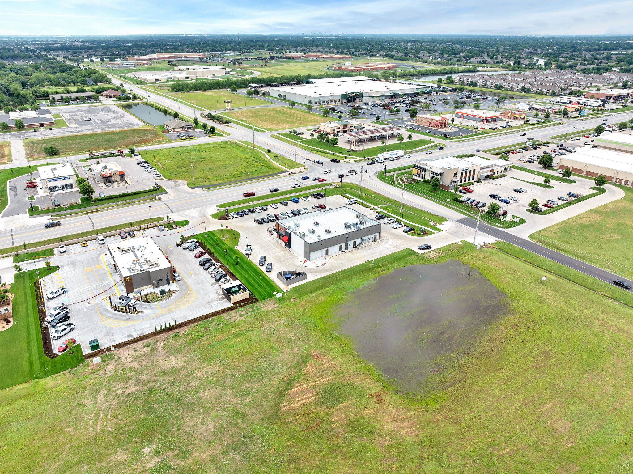 10715 W Waterside Ct, Maize, Kansas image 36