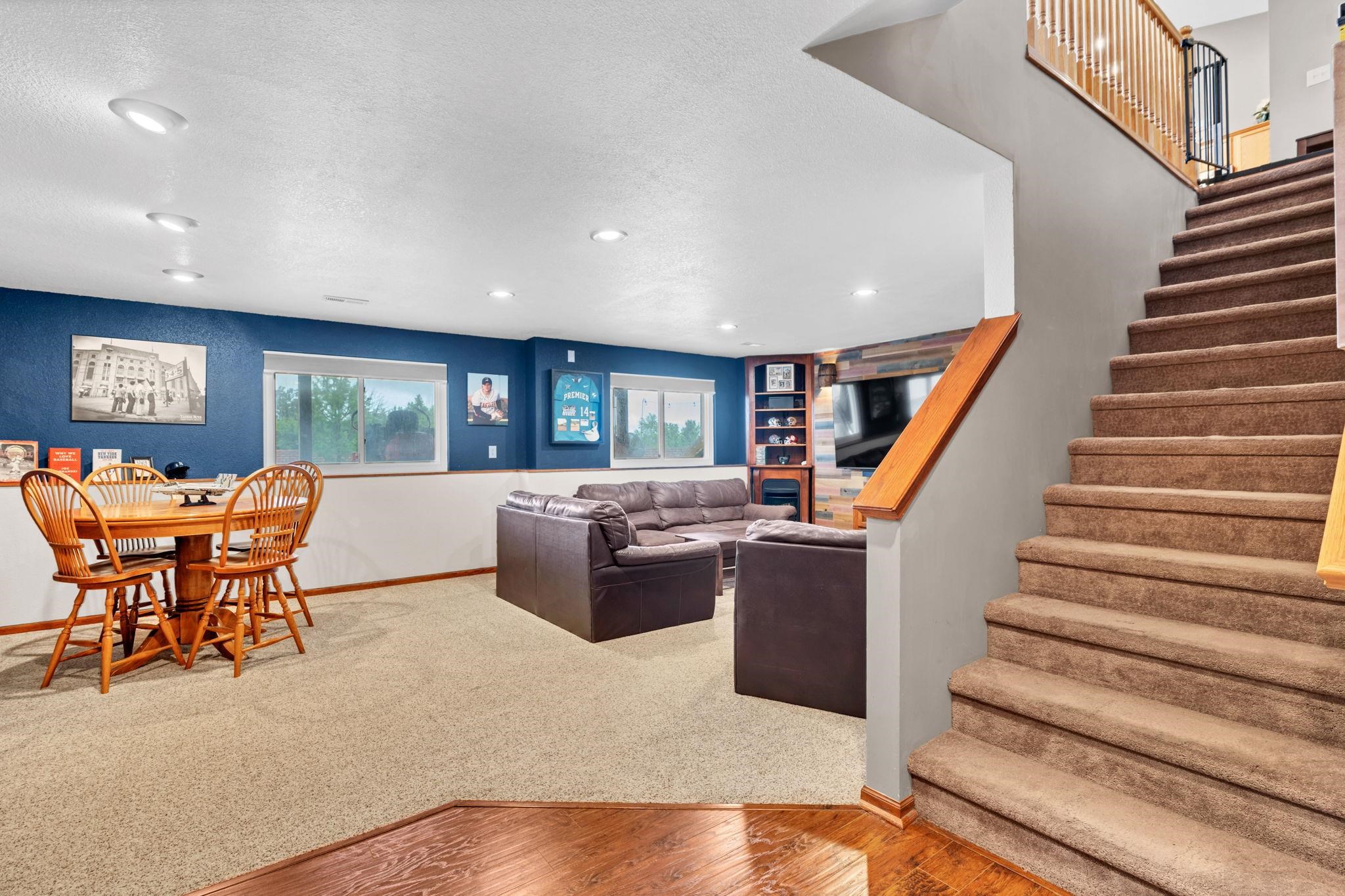 10715 W Waterside Ct, Maize, Kansas image 18