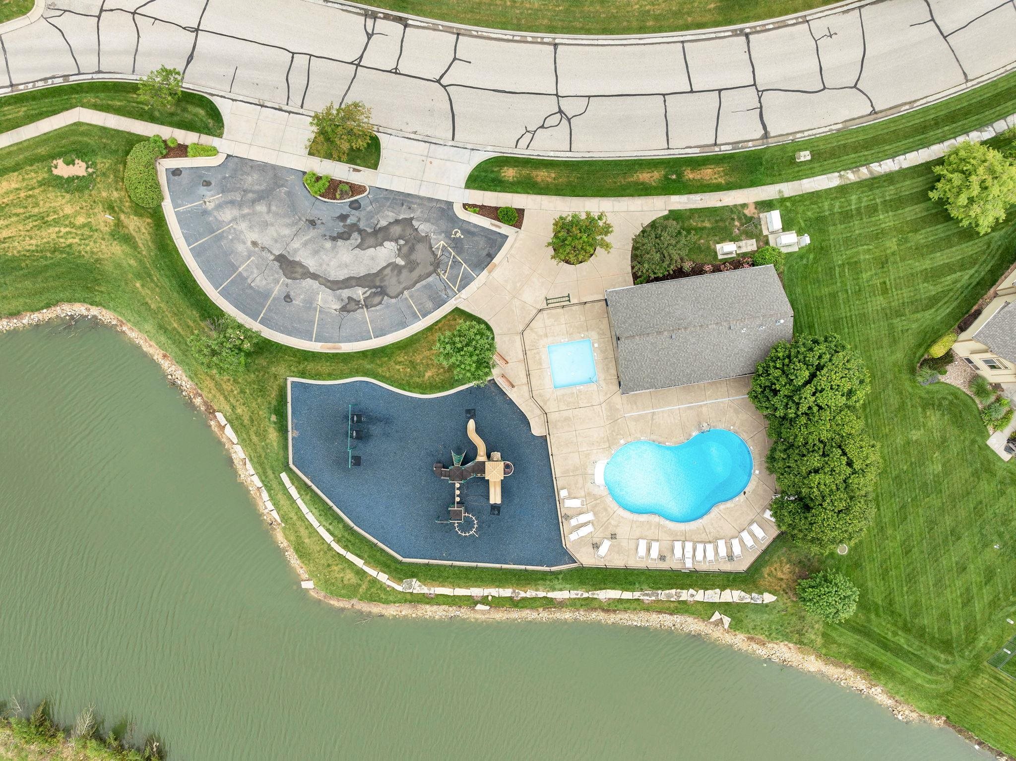 10715 W Waterside Ct, Maize, Kansas image 34