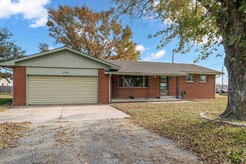 Homes For Sale - 214 N Sedgwick Ave<br/> Harvey County, Burrton, KS 67020