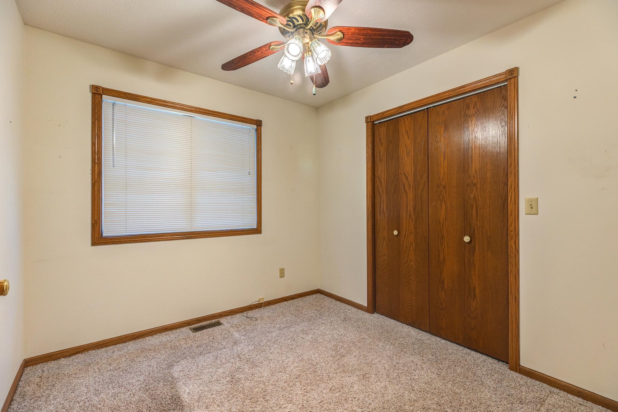 1402 Austin Cir, Salina, Kansas image 25