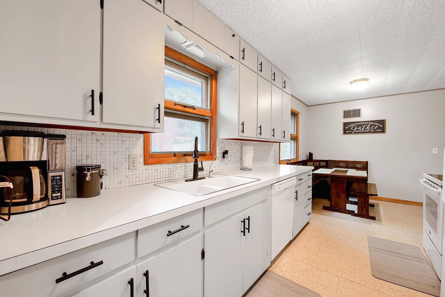 4881 E Country Club, Salina, Kansas image 12