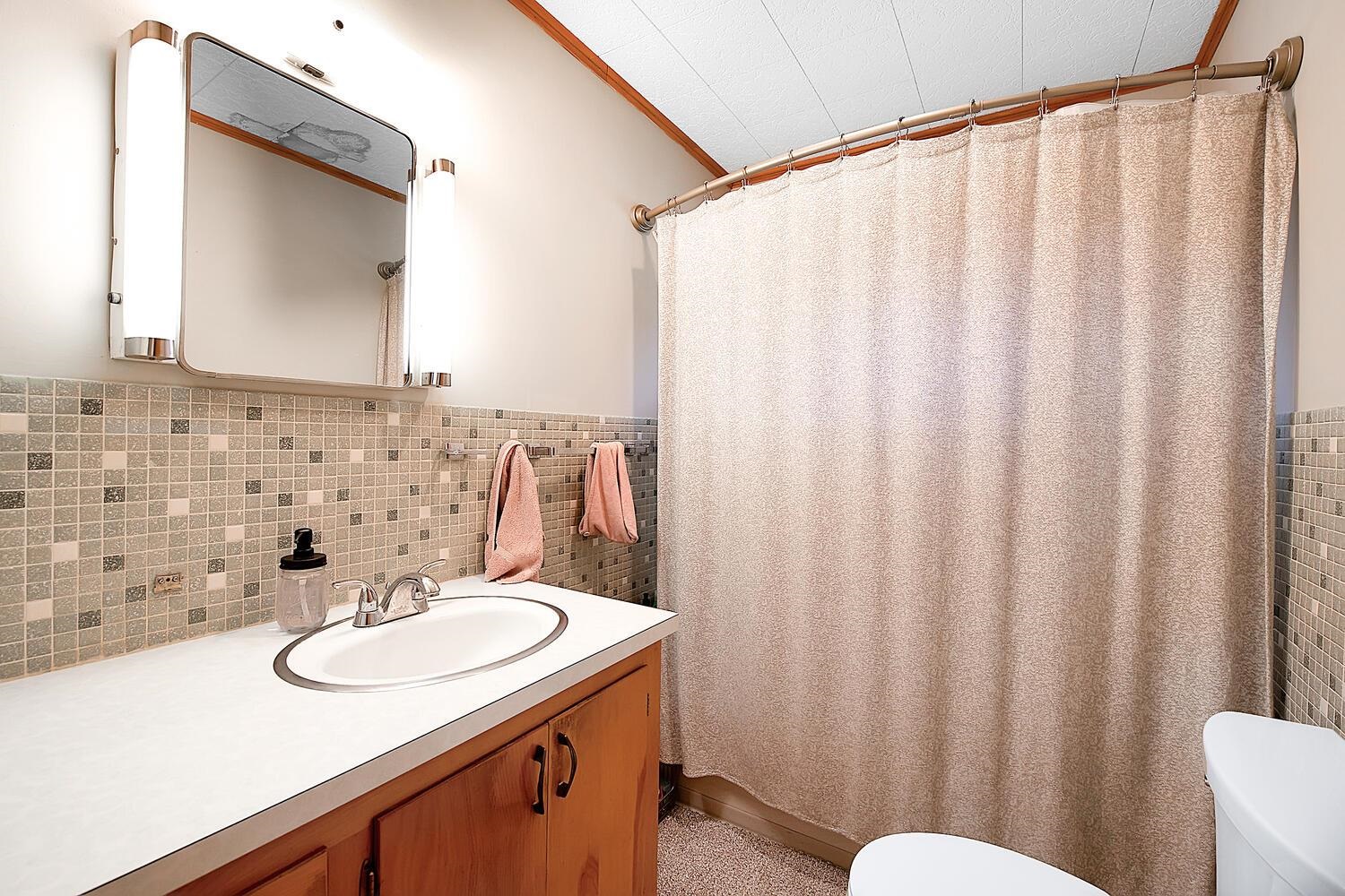 4881 E Country Club, Salina, Kansas image 15
