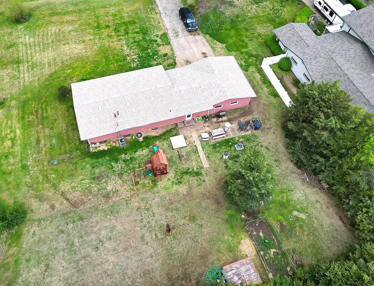 4881 E Country Club, Salina, Kansas image 28