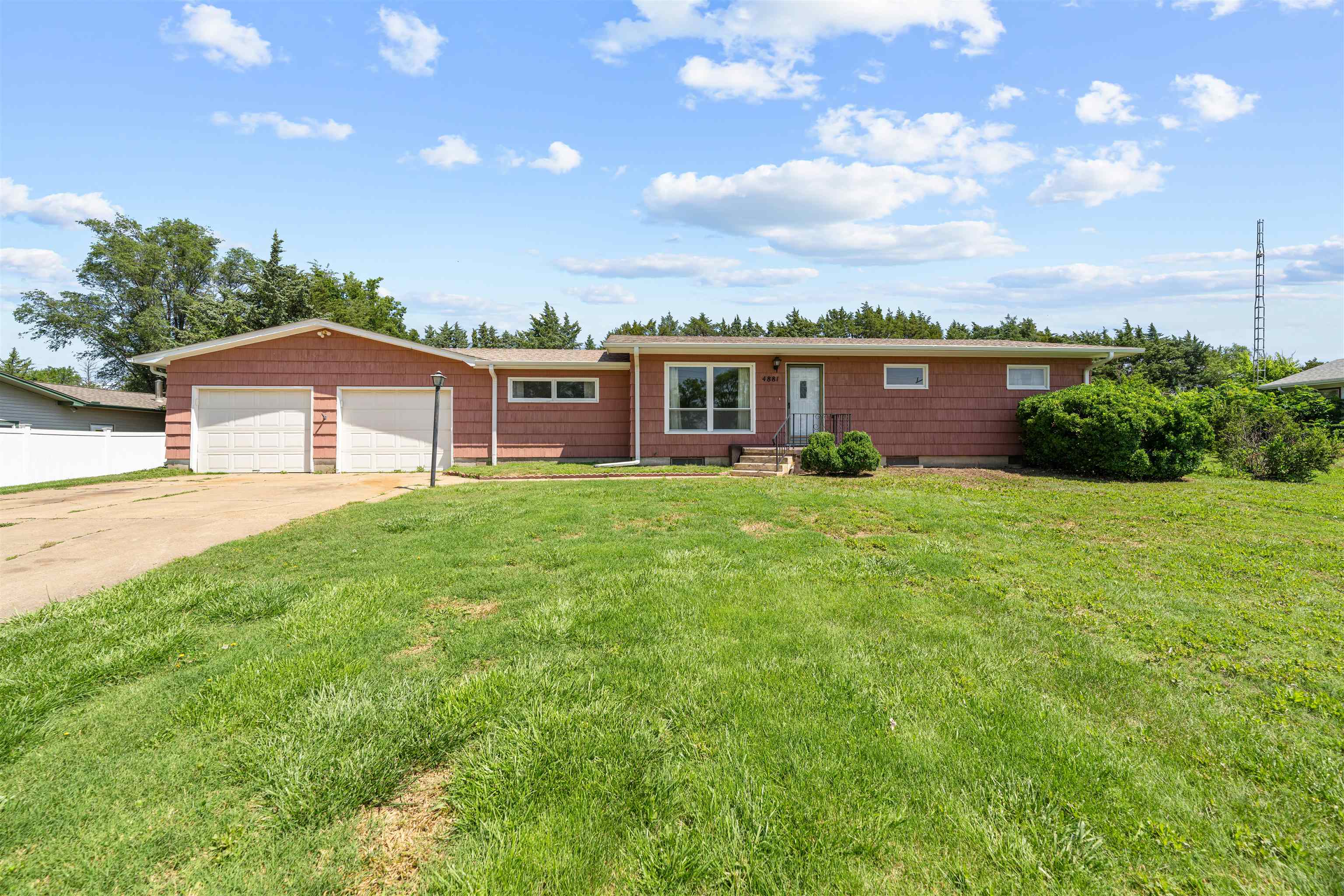 4881 E Country Club, Salina, Kansas image 1