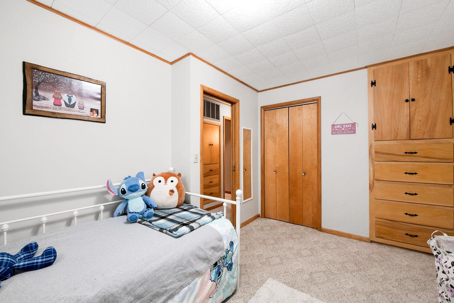 4881 E Country Club, Salina, Kansas image 17