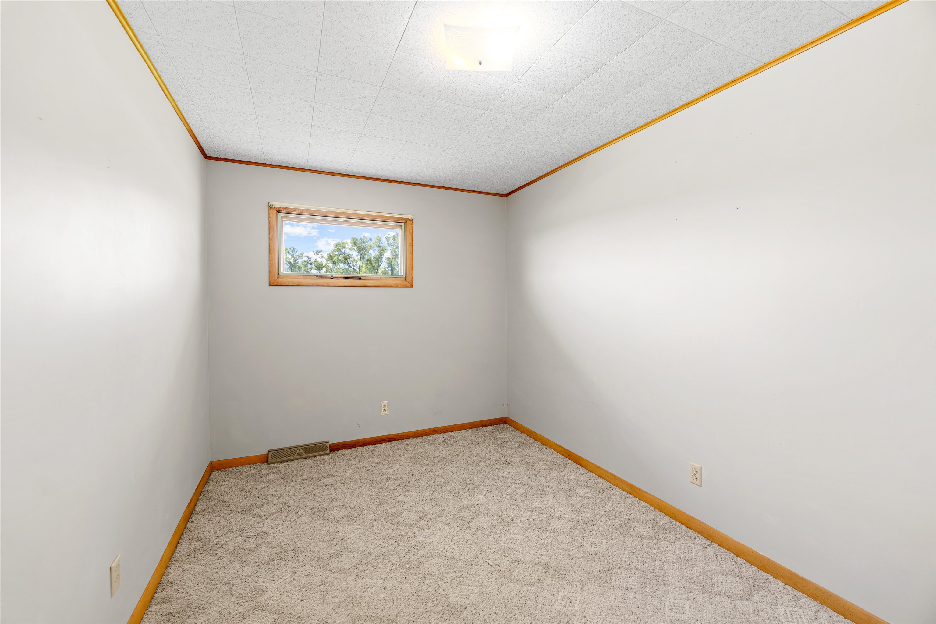 4881 E Country Club, Salina, Kansas image 10