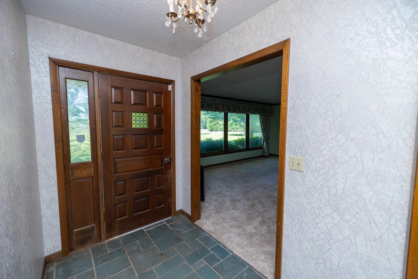3700 Palos Verdes Cir, Valley Center, Kansas image 7