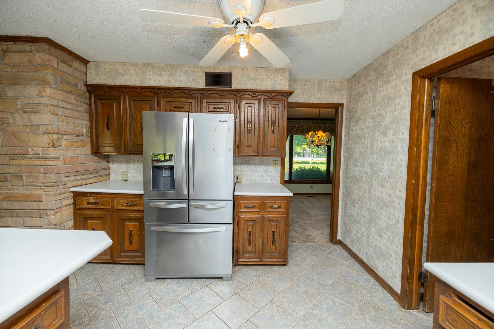 3700 Palos Verdes Cir, Valley Center, Kansas image 13