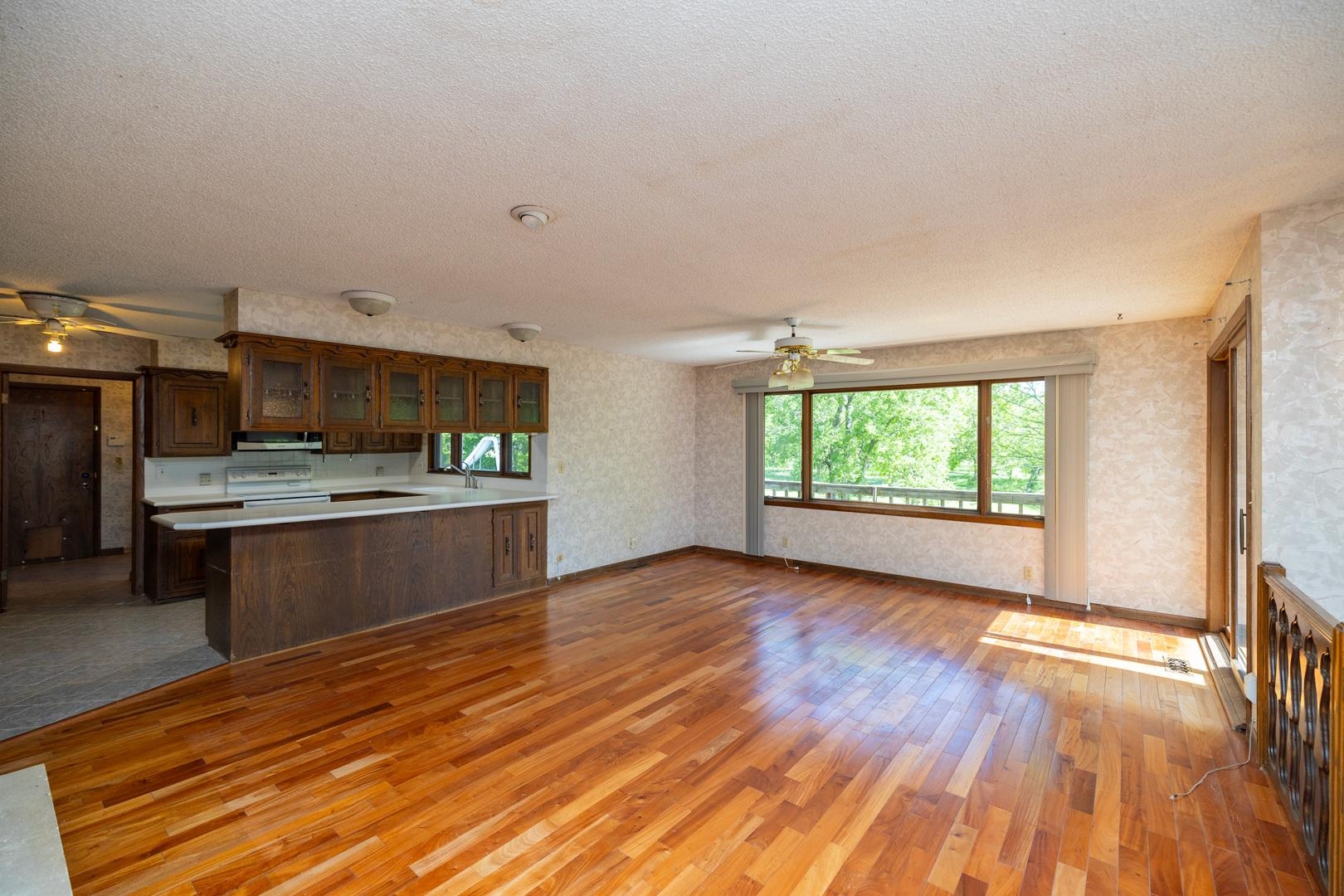 3700 Palos Verdes Cir, Valley Center, Kansas image 18