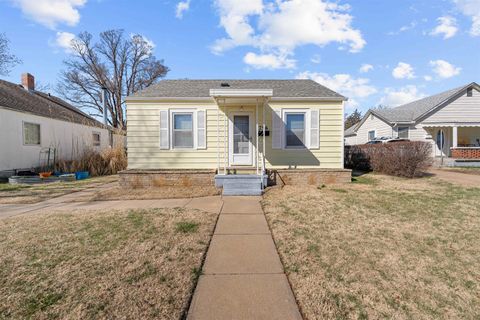 Homes For Sale - 756 Sherman St<br/> Salina, KS 67401