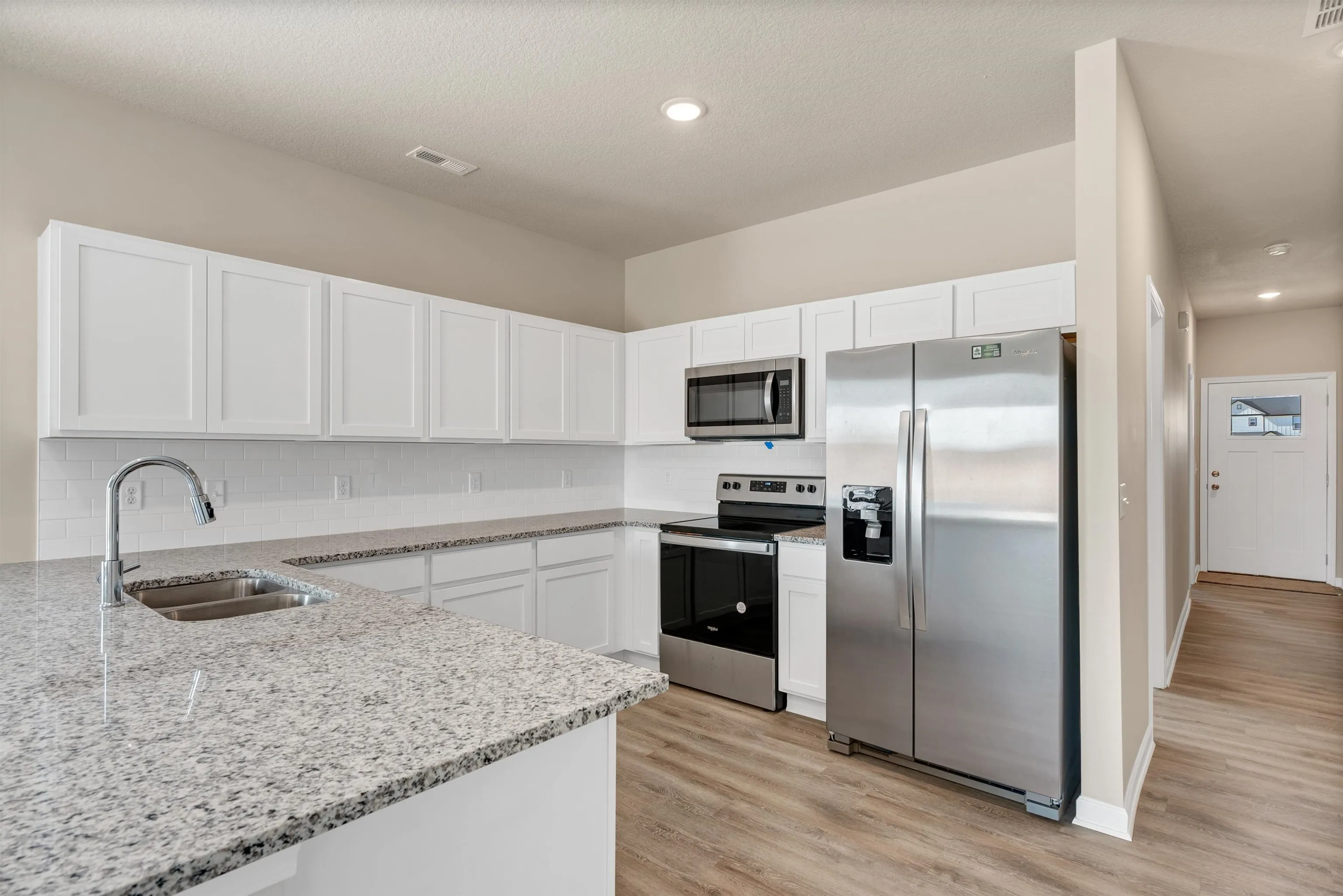 McPherson, Kansas 67460, United States, 4 Bedrooms Bedrooms, ,2 BathroomsBathrooms,Residential,Active,46605