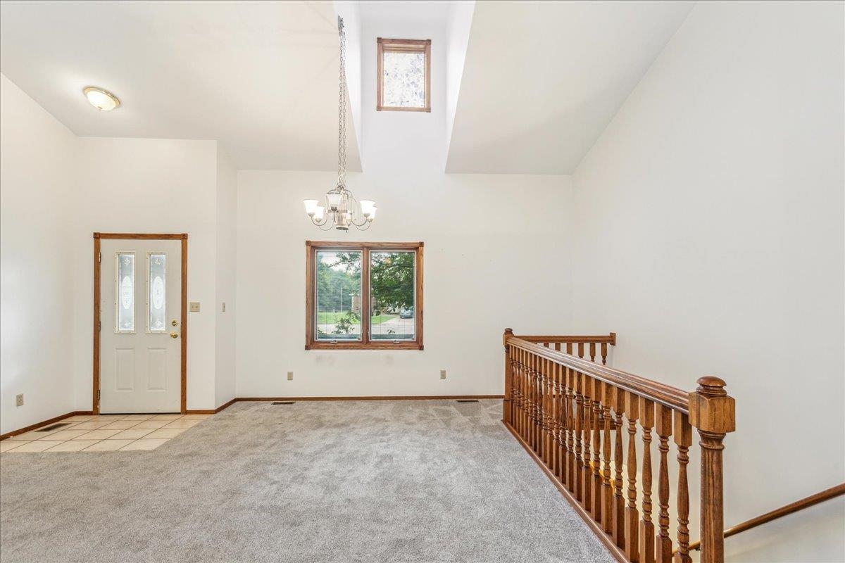 1102 E Rainbow Ct, Towanda, Kansas image 6