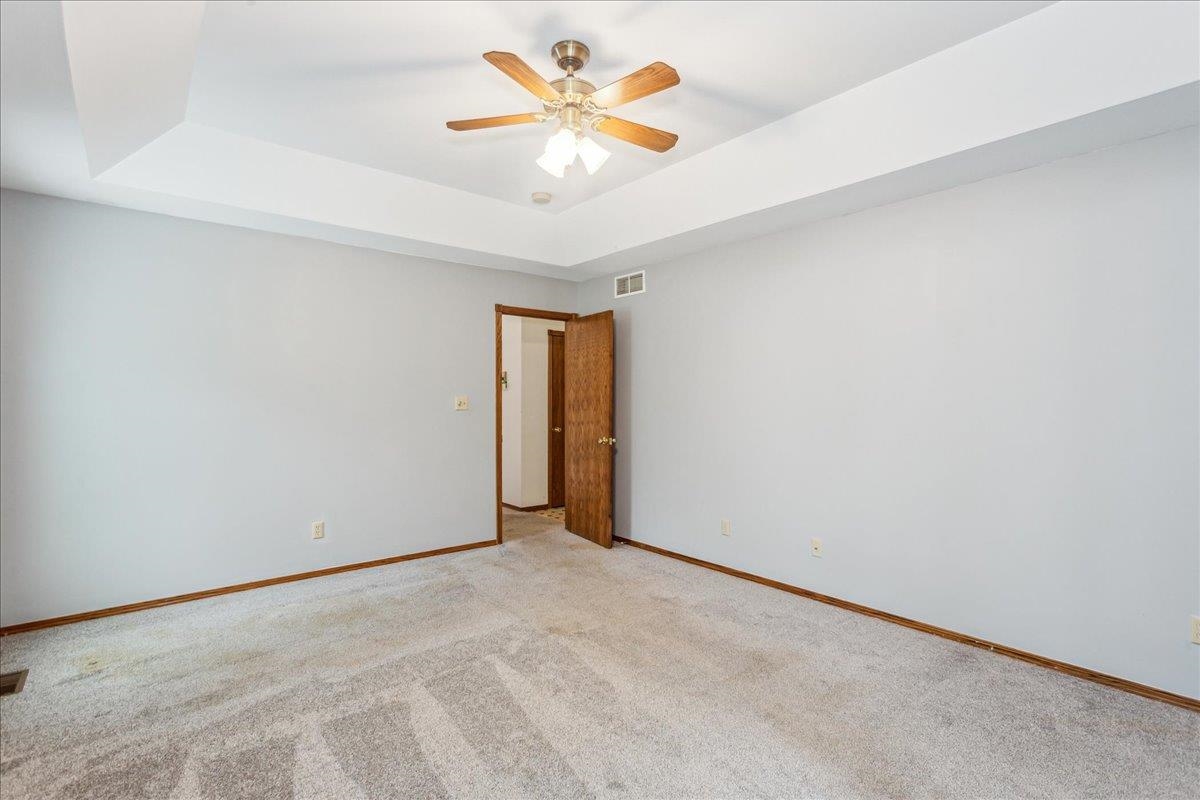 1102 E Rainbow Ct, Towanda, Kansas image 14