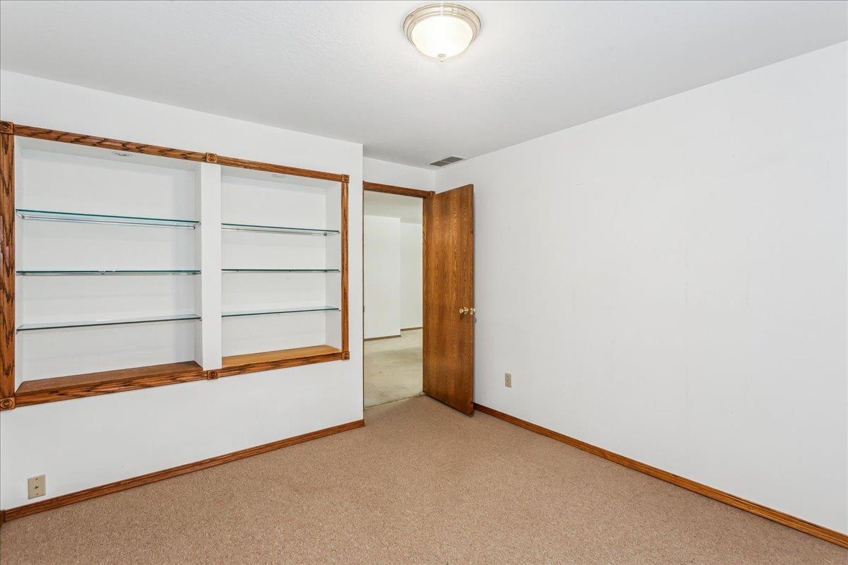 1102 E Rainbow Ct, Towanda, Kansas image 30