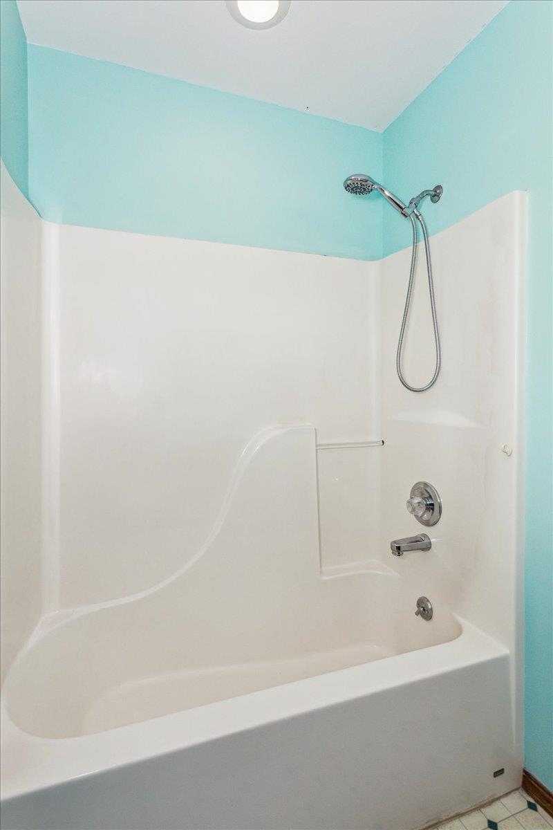 1102 E Rainbow Ct, Towanda, Kansas image 23