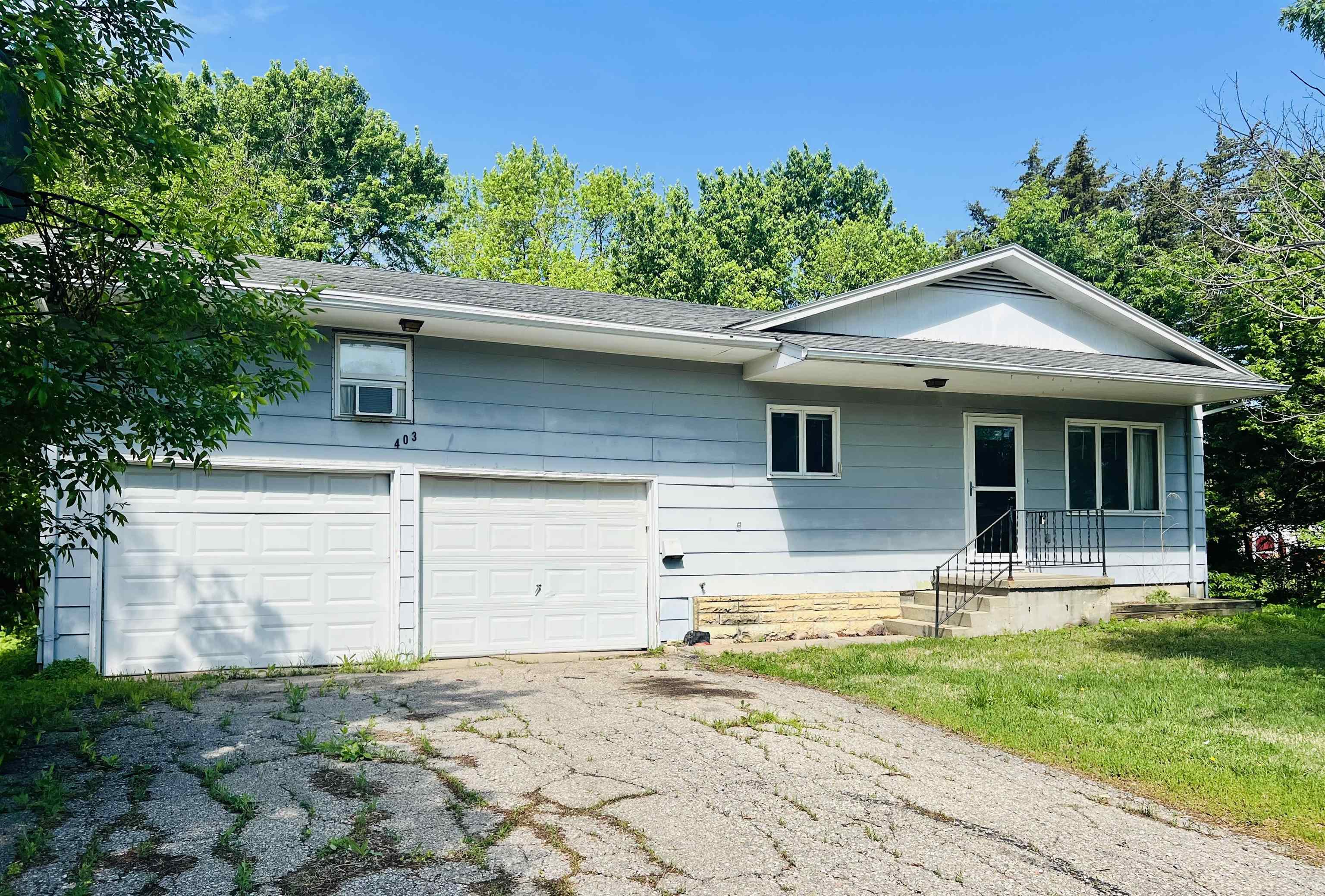 403 N Roosevelt St, Marion, Kansas image 1