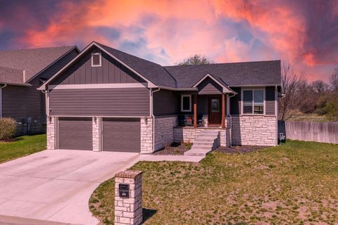 Homes For Sale - 3122 E Sunflower Dr<br/> Sedgwick County, Derby, KS 67037